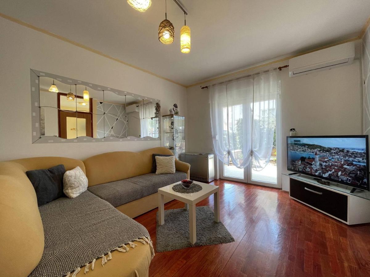 Apartment Malu Пула Екстер'єр фото