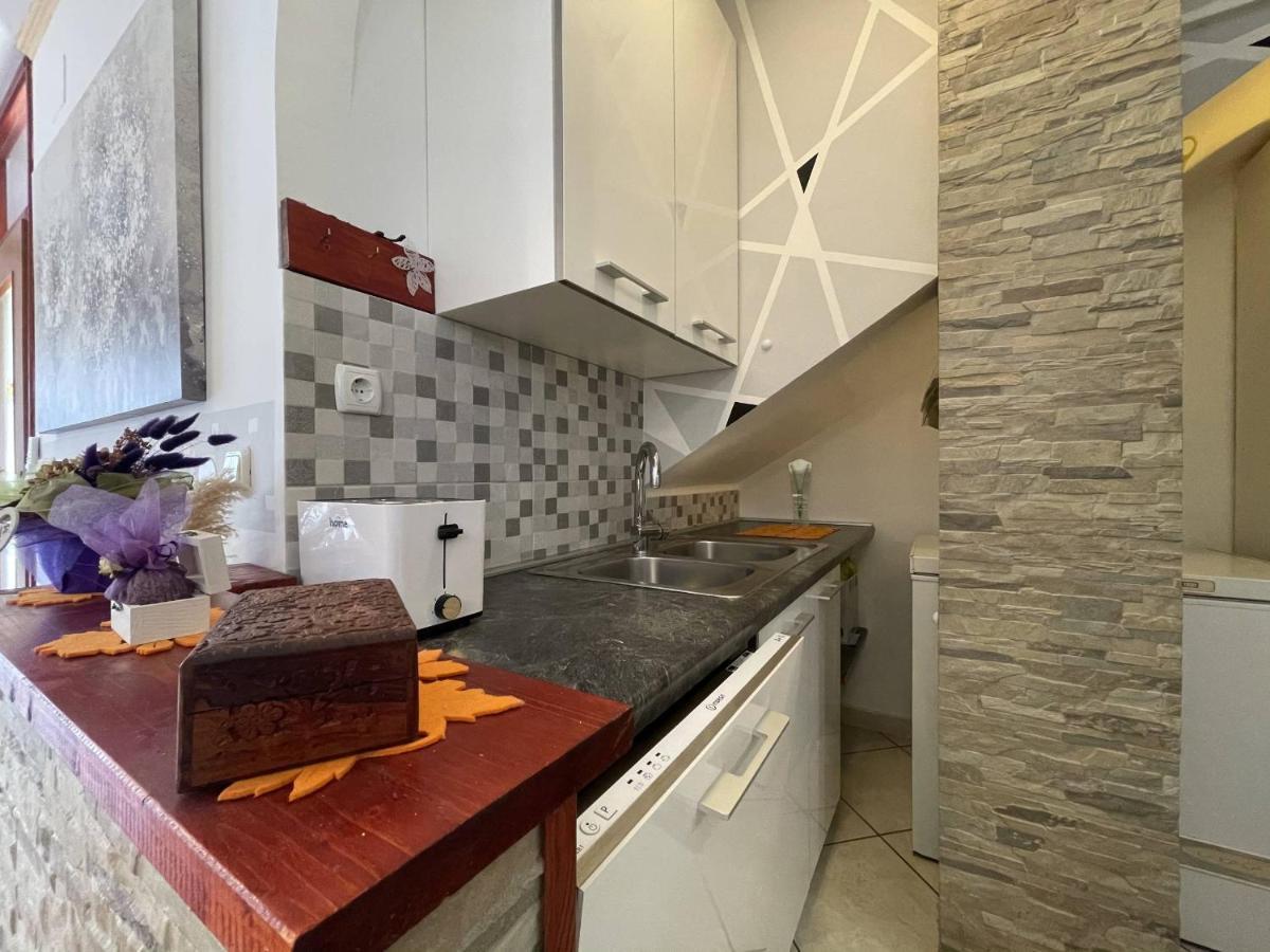 Apartment Malu Пула Екстер'єр фото